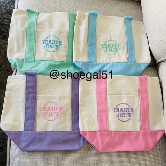 NEW Trader Joe’s mini tote set of 4 mini tote bags pastel colors - Picture 1 of 1